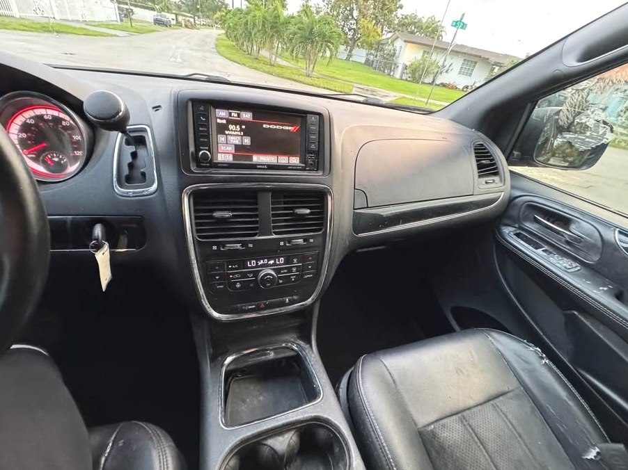 2017 Dodge Grand caravan SE