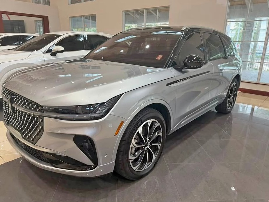 2024 Lincoln Nautilus