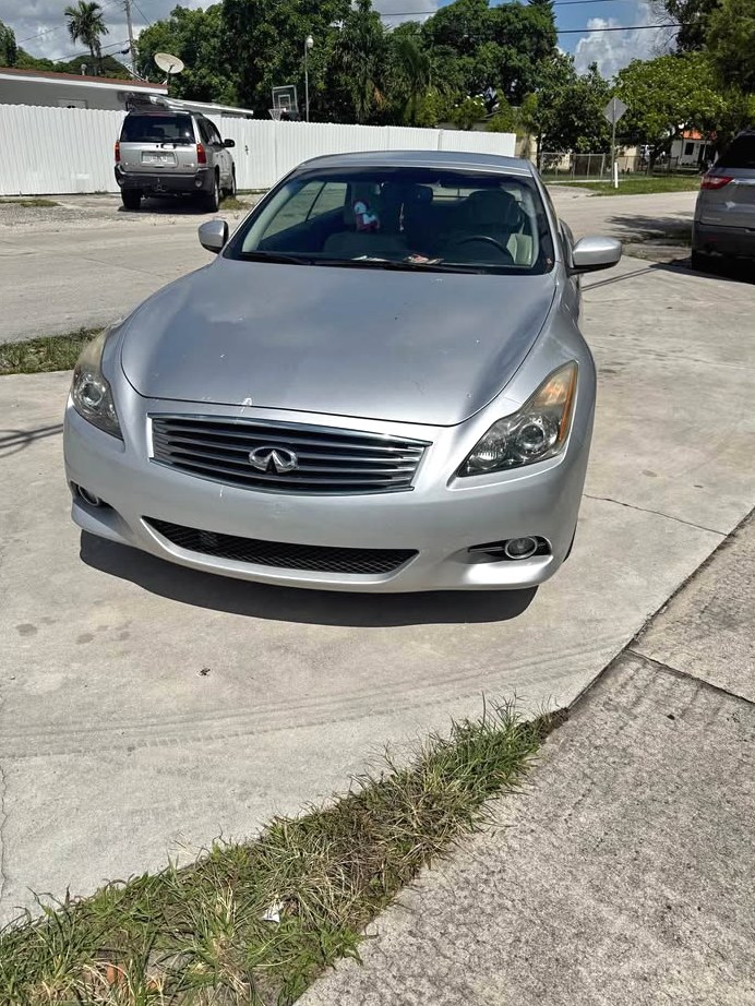2013 Infiniti G37