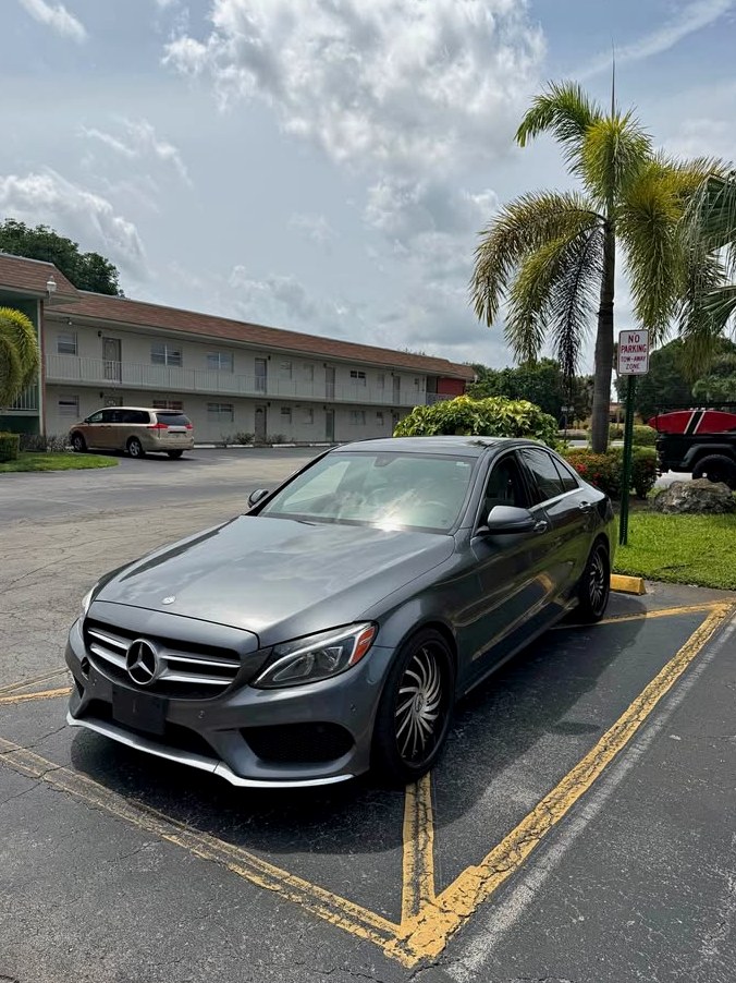 2017 Mercedes-Benz C-class Sport edition