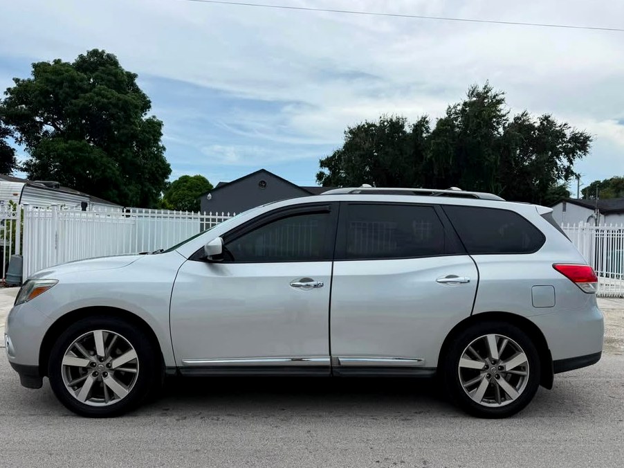 2016 Nissan Pathfinder Platinum Sport