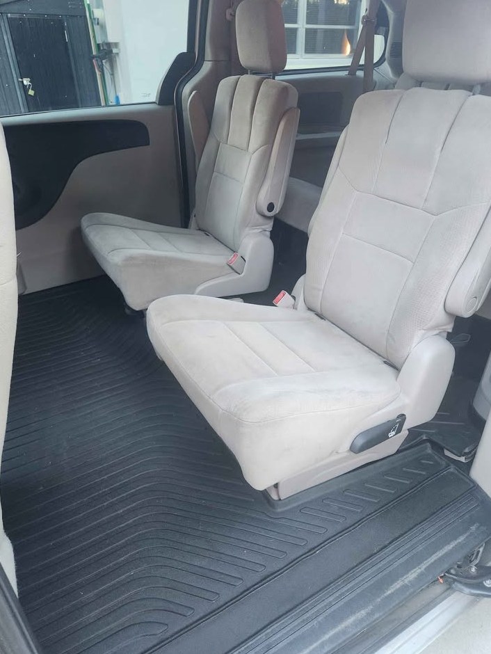 2012 Dodge Grand caravan passenger