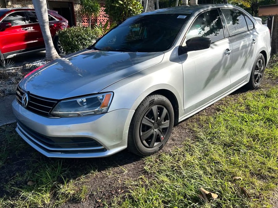 2015 Volkswagen Jetta 2.0L Sedan