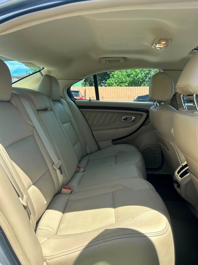 2018 Ford Taurus