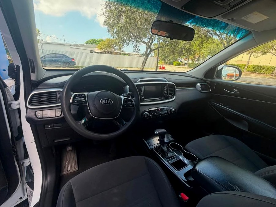 2020 Kia Sorento LX Sport