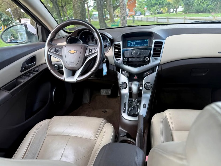 2011 Chevrolet Cruze LTZ Sedan