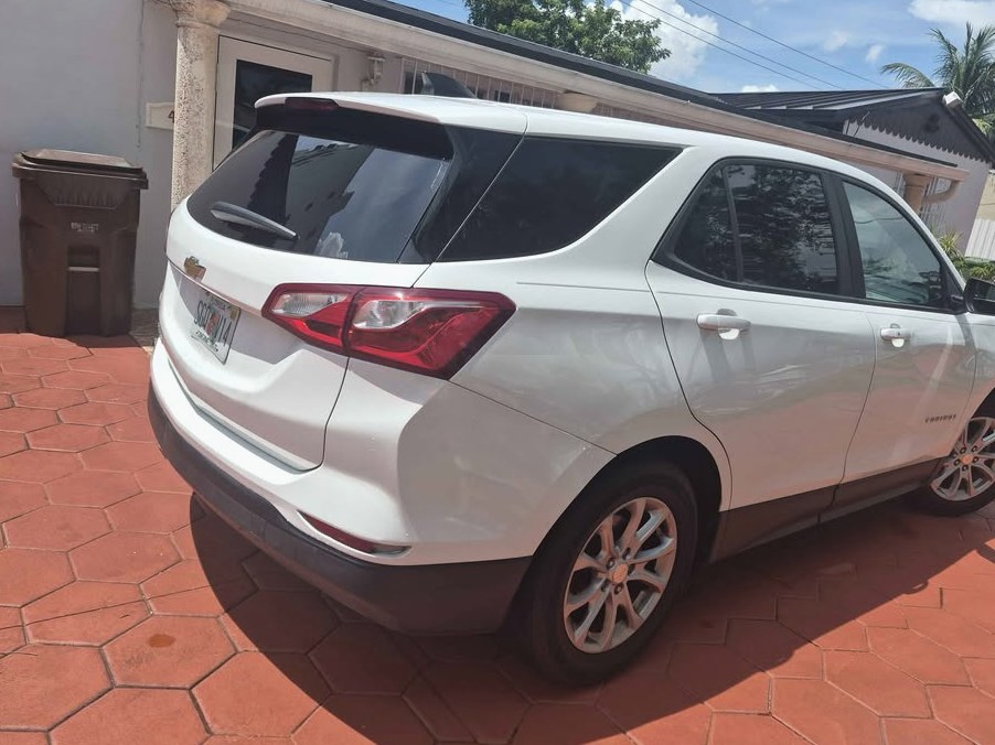 2020 Chevrolet Equinox LS Sport