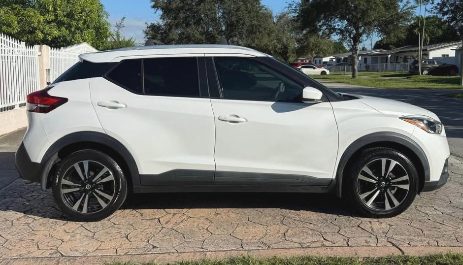 2019 Nissan Kicks SV Sport
