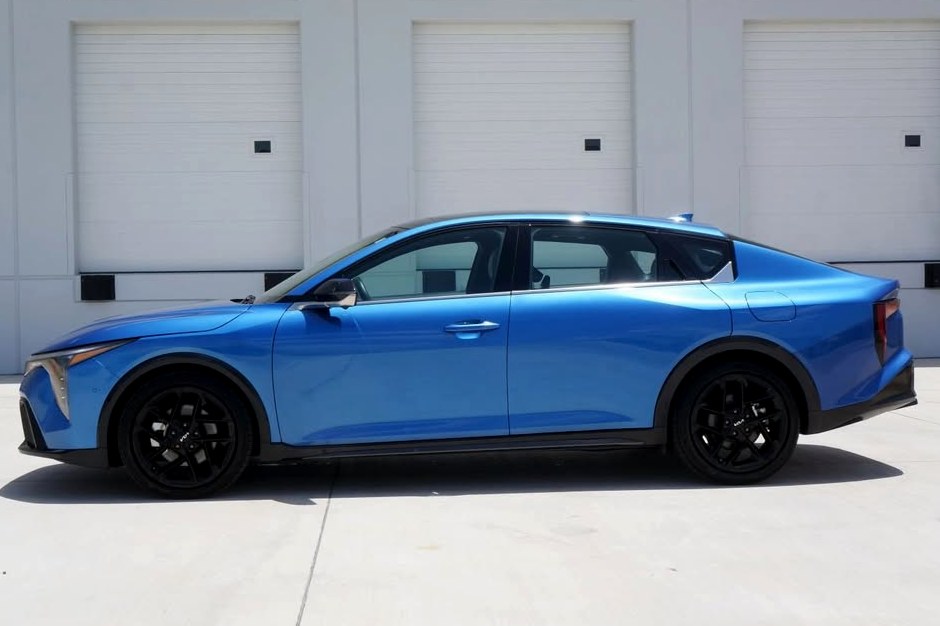 2025 Kia K4