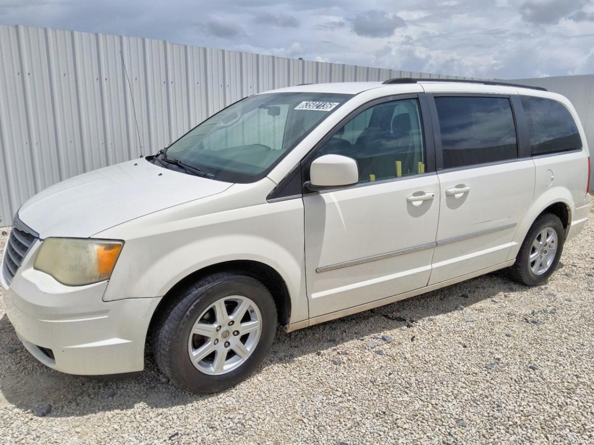 2010 Chrysler Town & Country