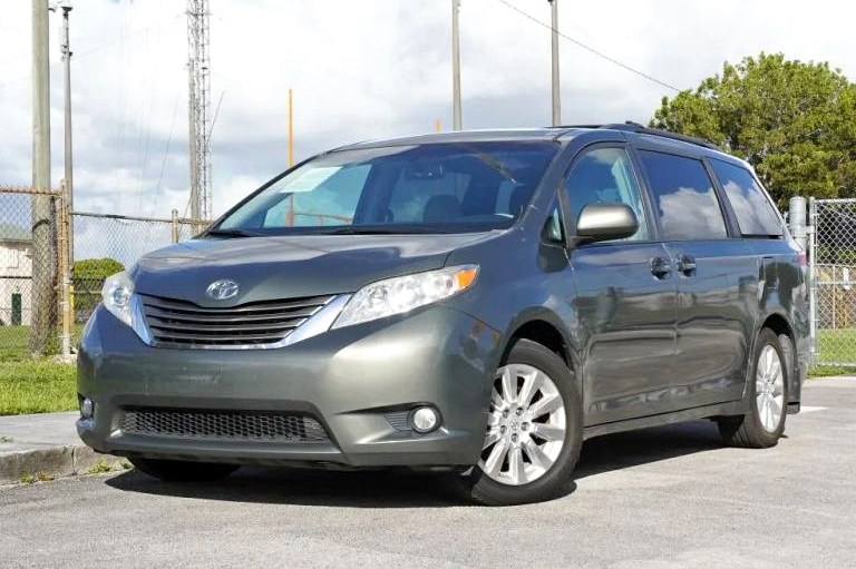 2014 Toyota Sienna