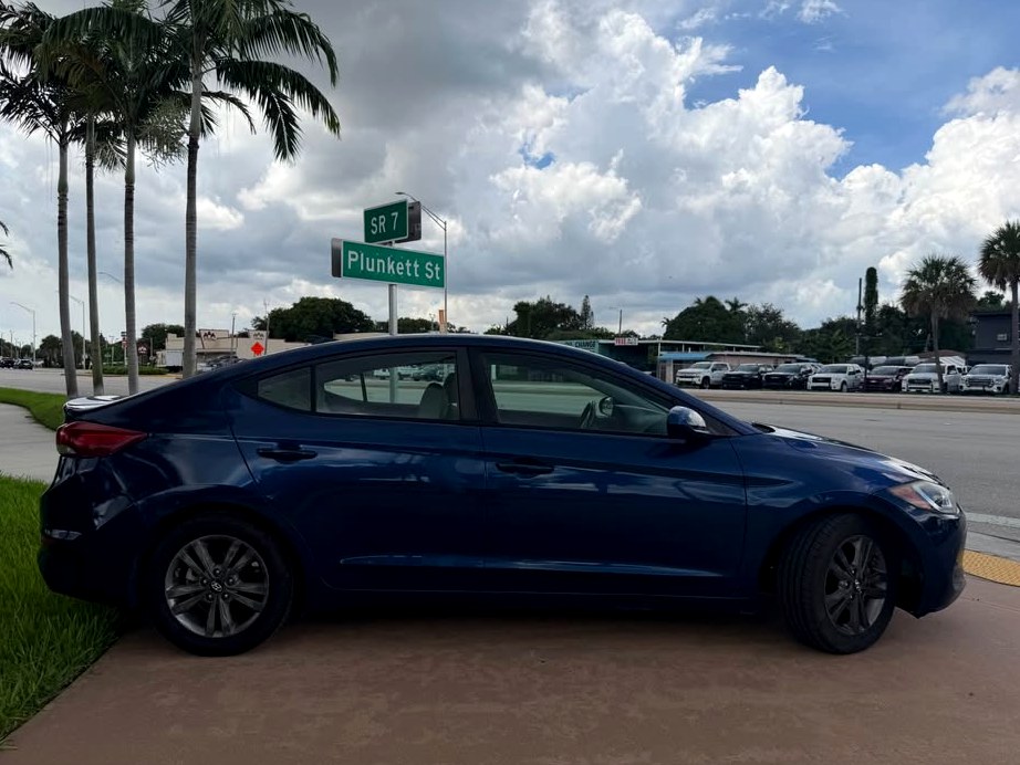 2018 Hyundai Elantra Limited Sedan