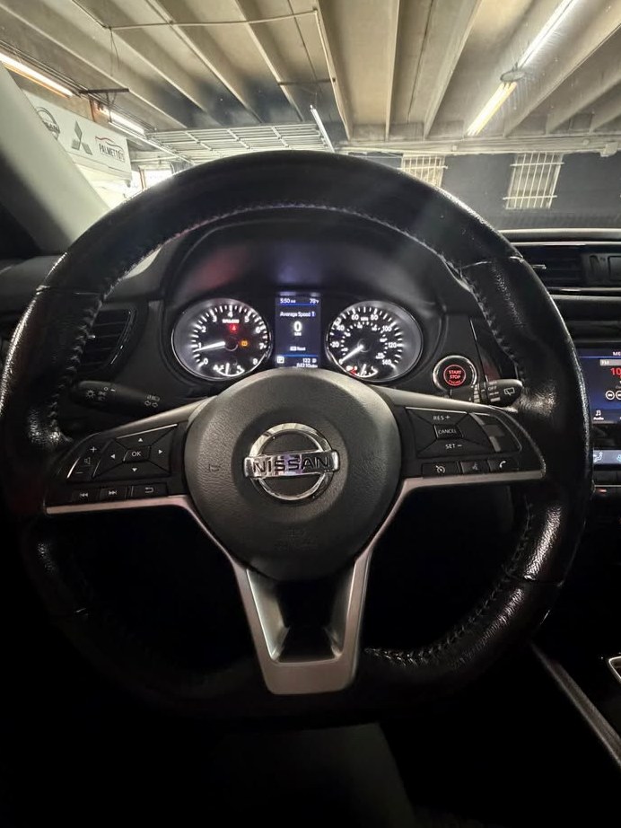 2020 Nissan Rogue sport SV