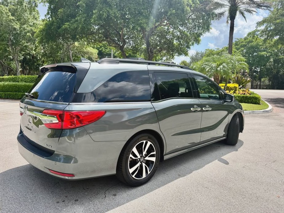 2018 Honda Odyssey Elite Minivan