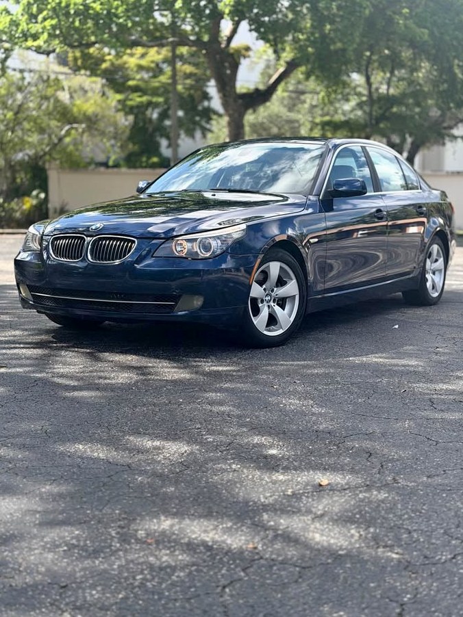 2008 BMW 5 series 528i