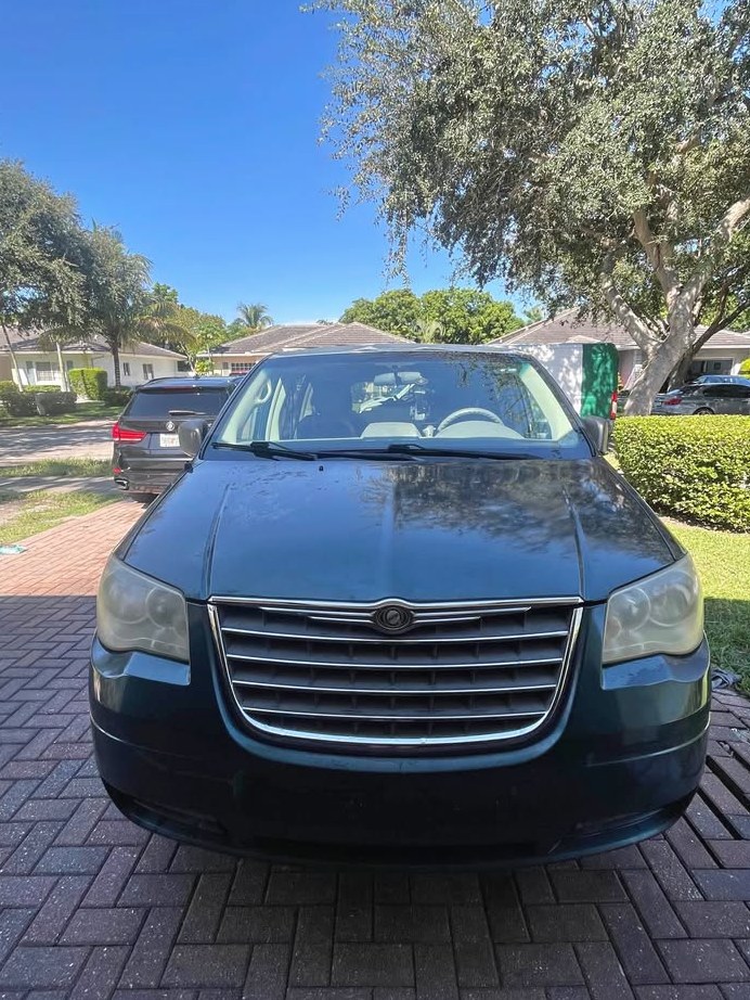 2009 Chrysler Town & country