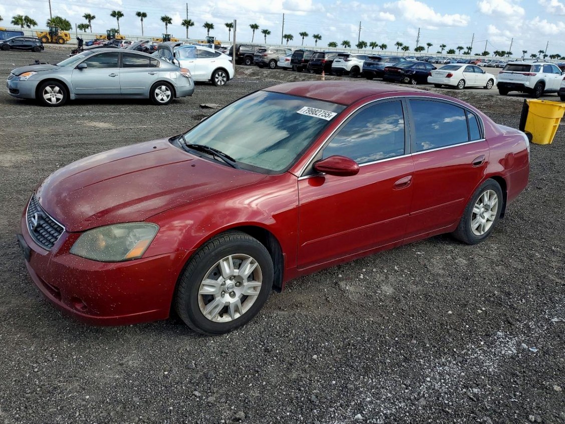 2005 Niss Altima