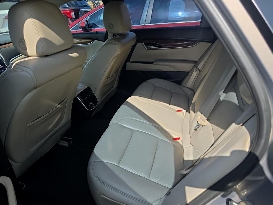 2019 Cadillac Xts (490)