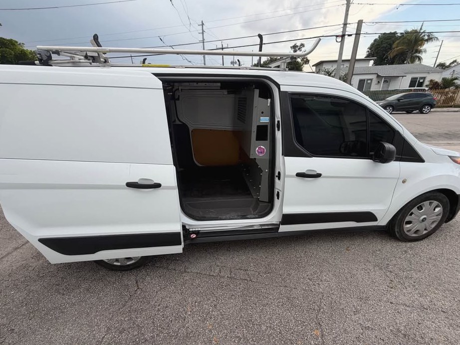 2020 Ford Transit connect cargo