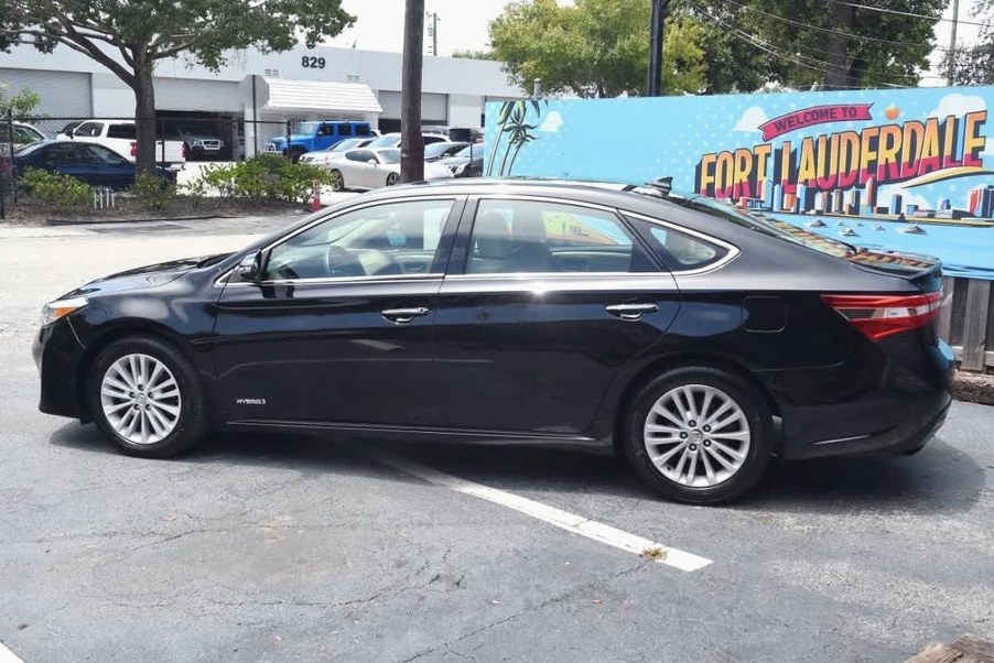 2015 Toyota Avalon hybrid