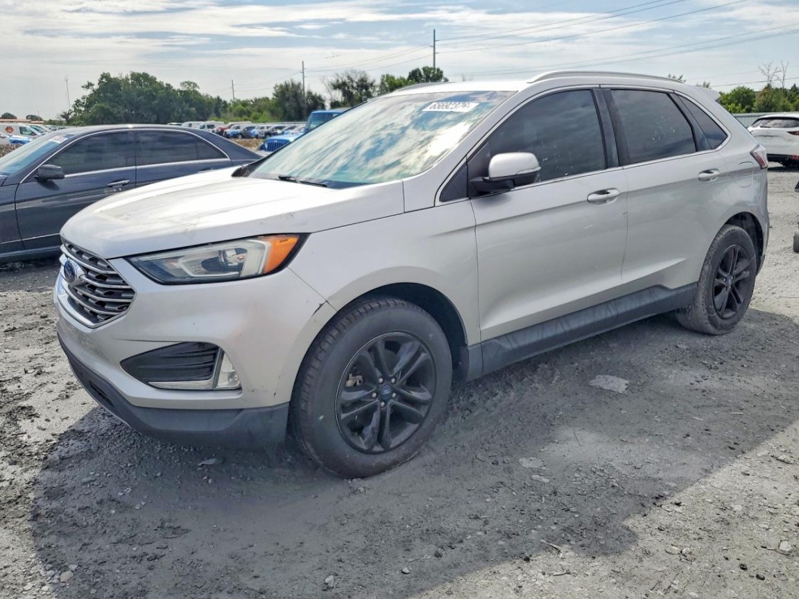 2019 Ford Edge
