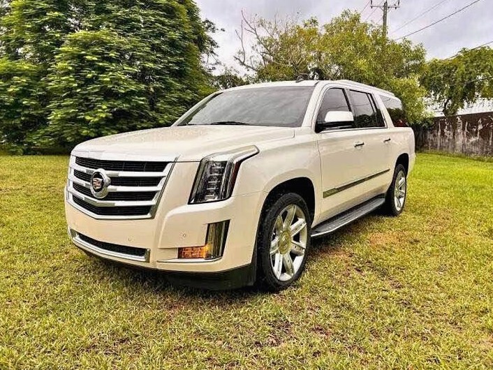 2015 Cadillac 489276414939966 escalade Luxury