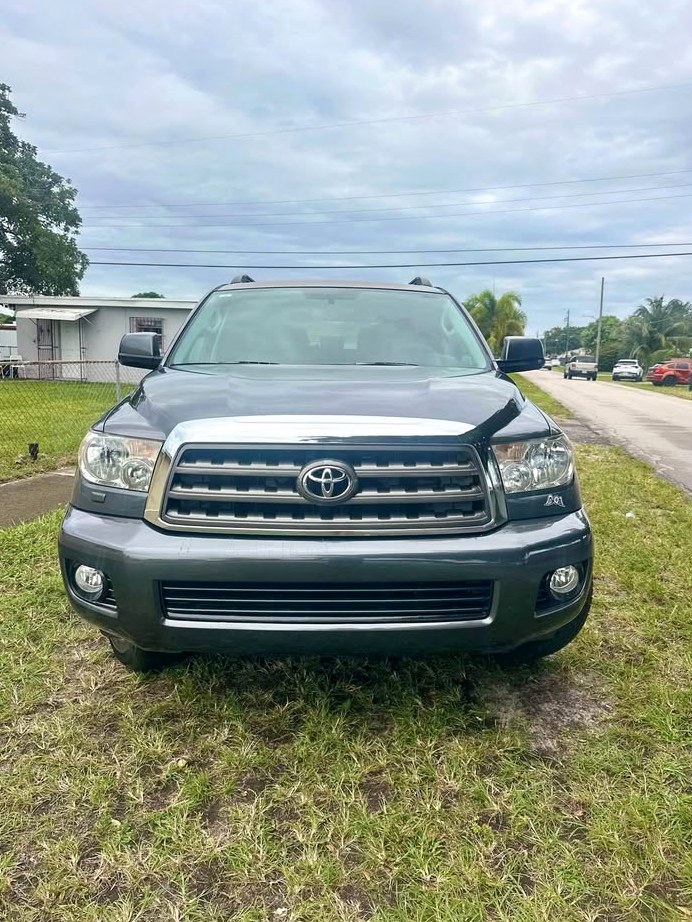 2013 Toyota Sequoia