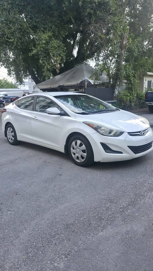 2016 Hyundai Elantra SE Sedan