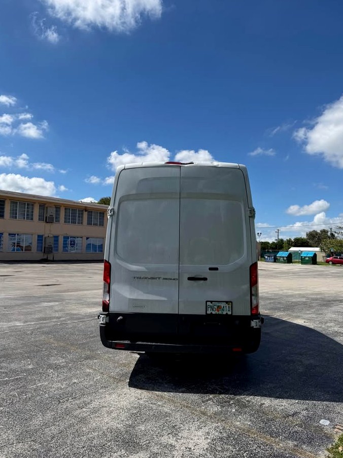 2017 Ford Transit 350 cargo