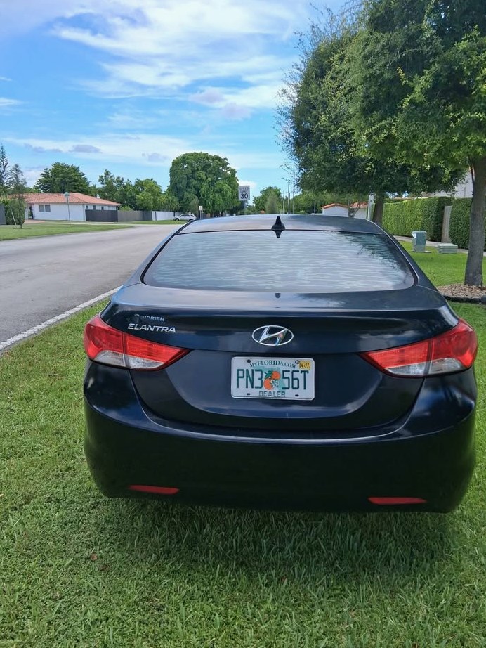 2012 Hyundai Elantra GLS Sedan