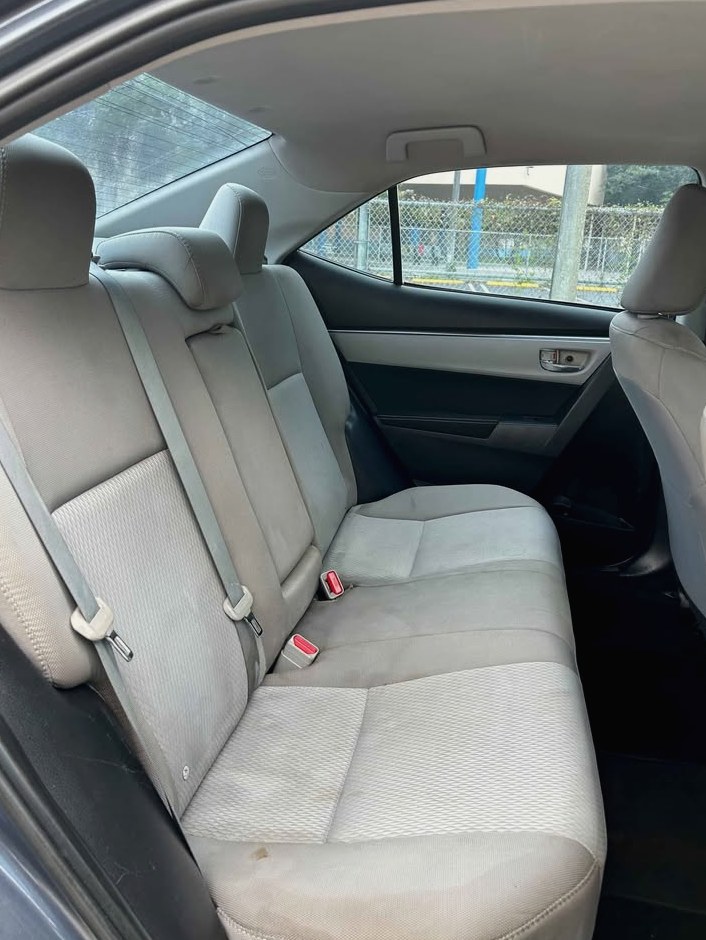 2016 Toyota Corolla LE Sedan