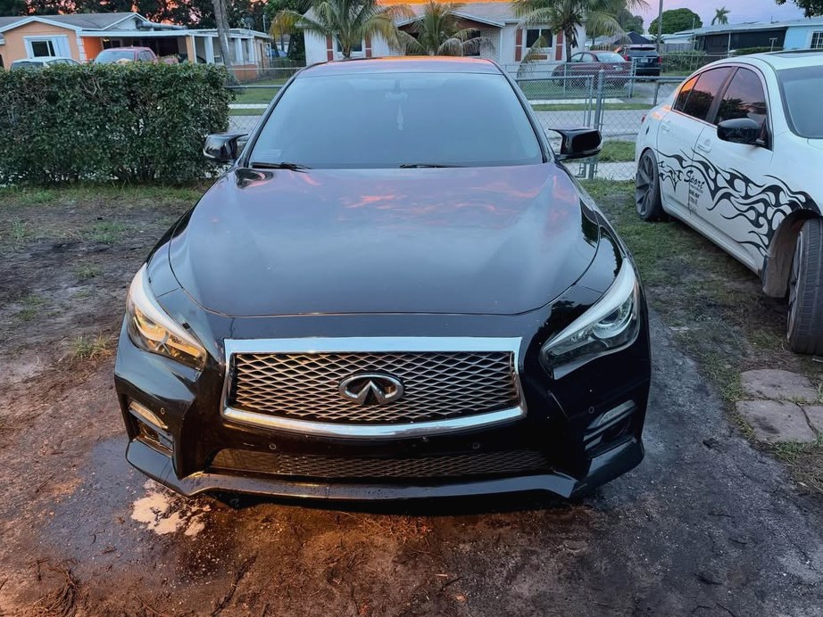 2014 Infiniti Q50 3.7 Sedan