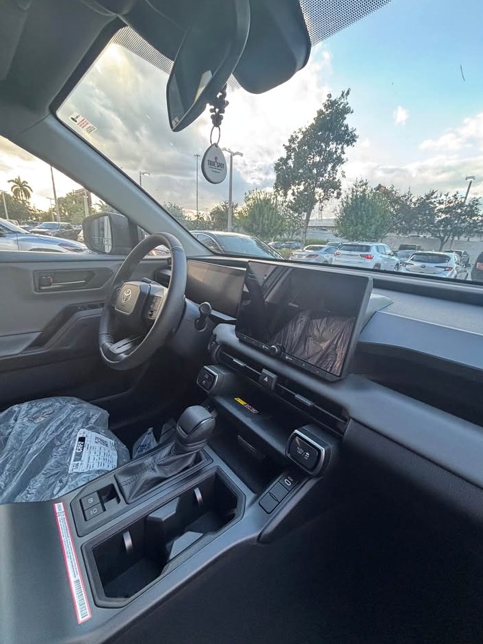 2026 Toyota Rav4 XLE Sport