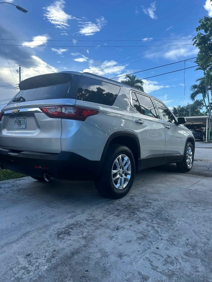 2020 Chevrolet Traverse LT Sport