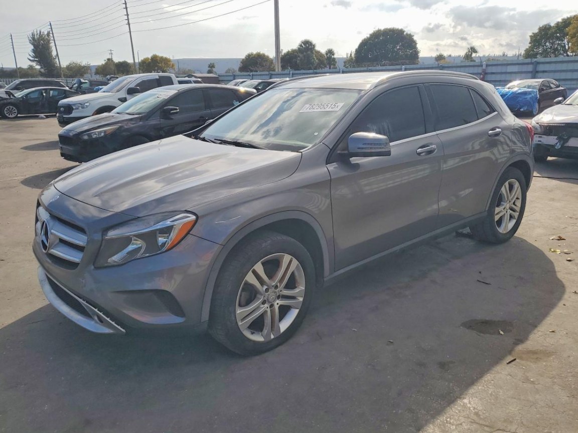 2016 Mercedes-Benz Gla