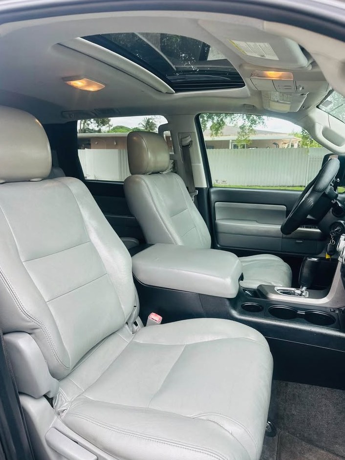 2013 Toyota Sequoia