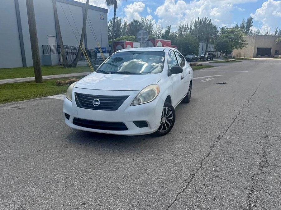 2013 Nissan Versa Sport