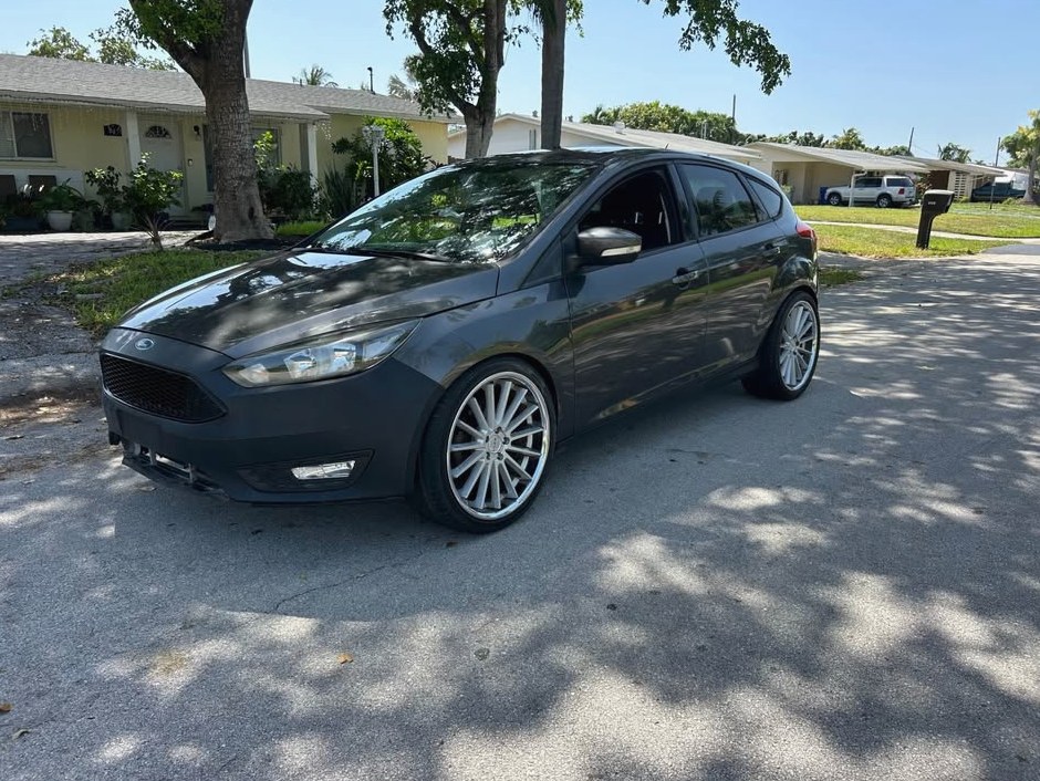 2016 Ford Focus SEL Hatchback