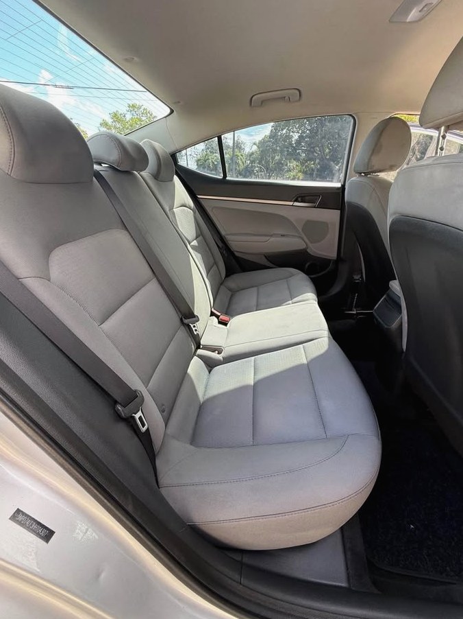 2017 Hyundai Elantra SE Sedan