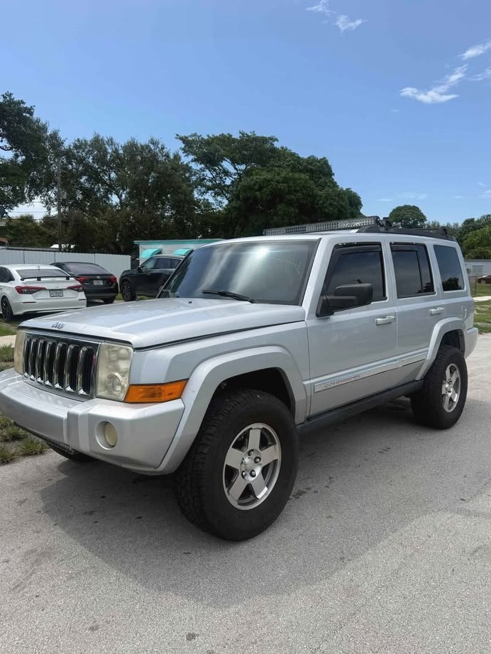 2010 Jeep Commander Sport Utility
