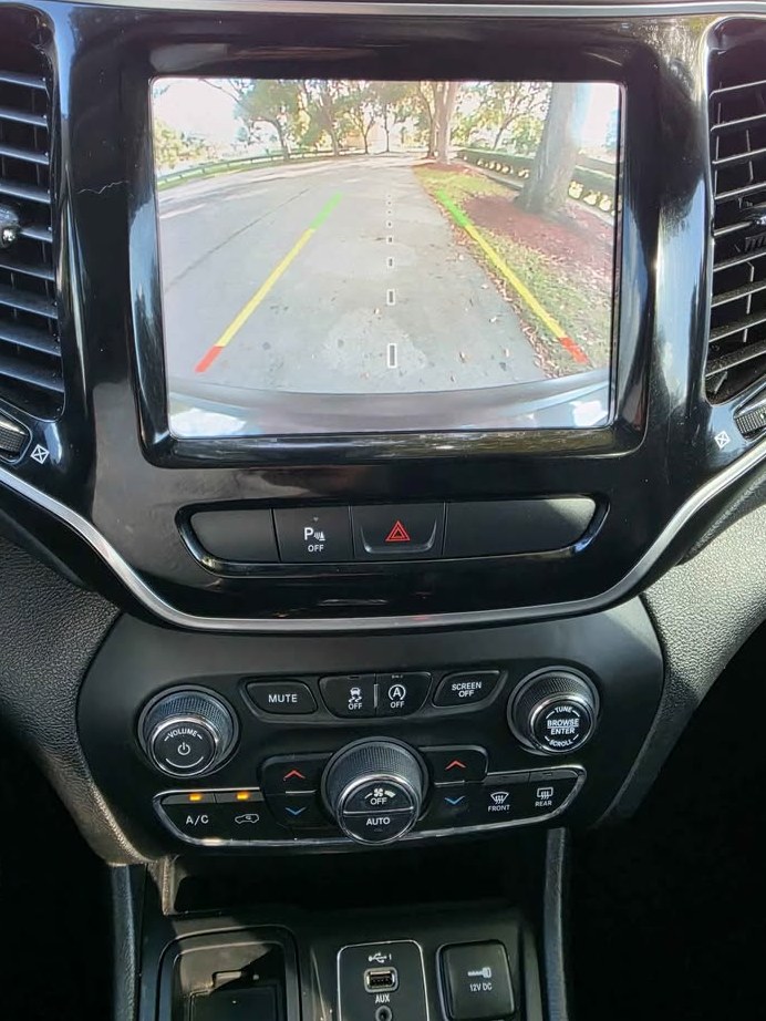 2019 Jeep Cherokee Limited Sport