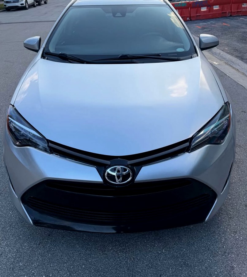 2019 Toyota Corolla LE Sedan