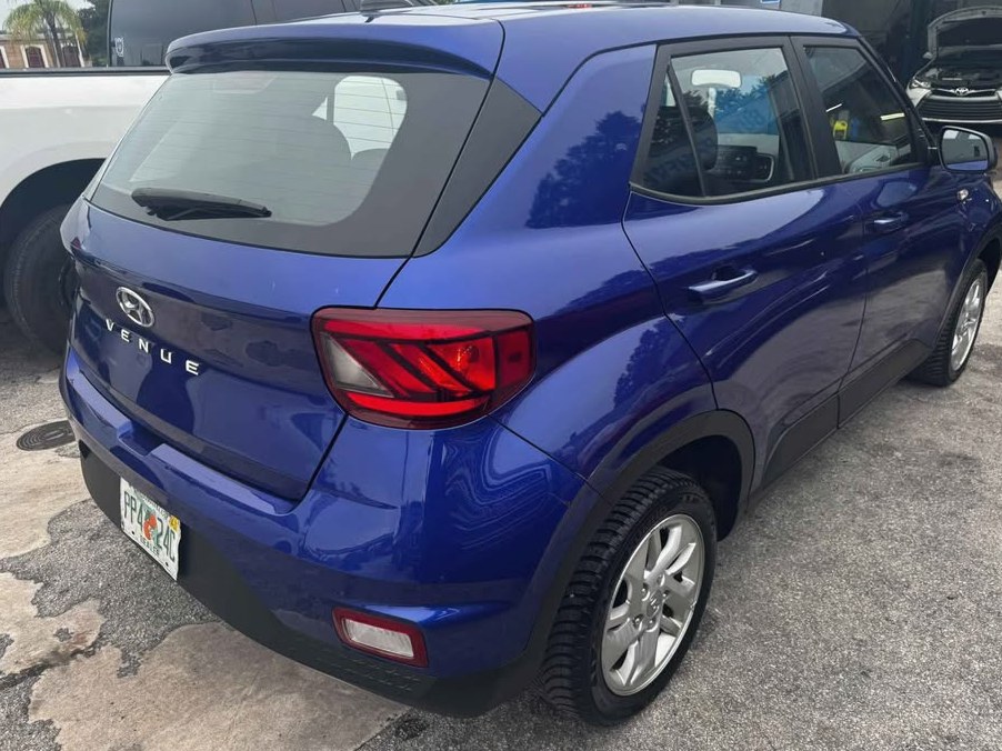 2023 Hyundai Venue SE Sport