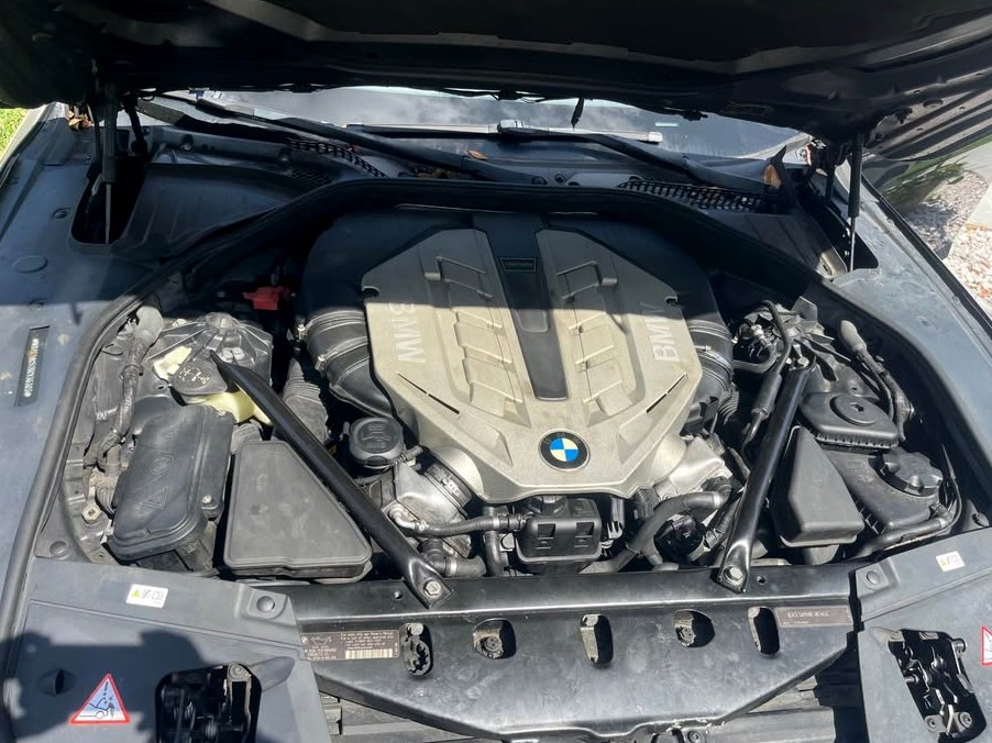 2011 BMW 7 series 750i