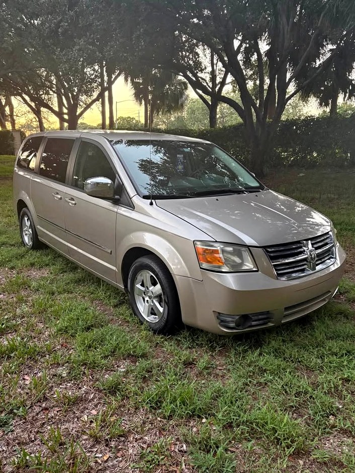 2010 Dodge Grand caravan passenger