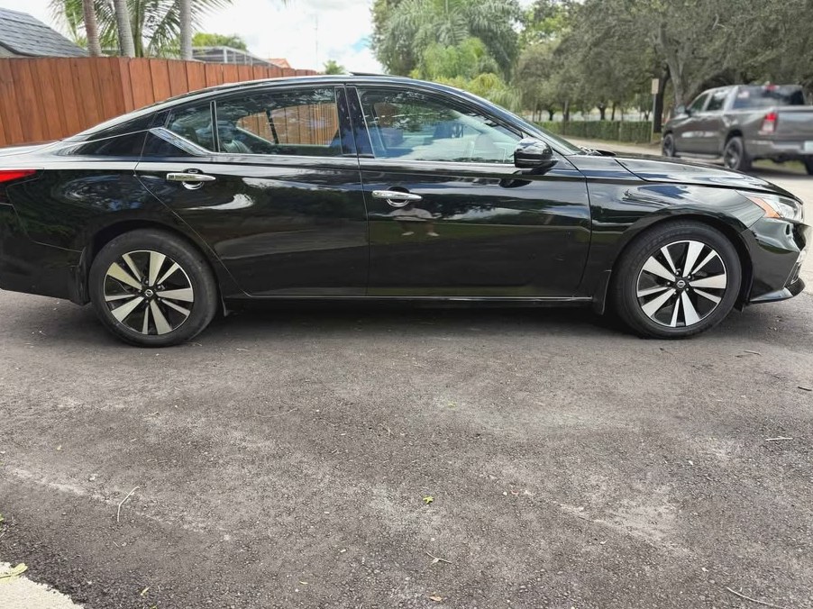 2021 Nissan Altima 2.5 SL