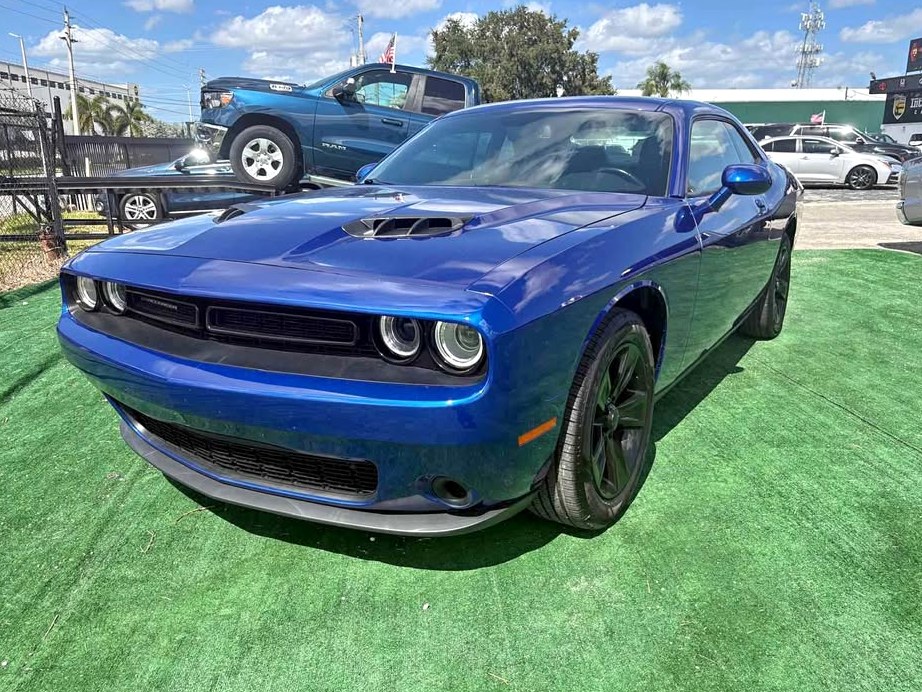 2019 Dodge Challenger SXT Coupe
