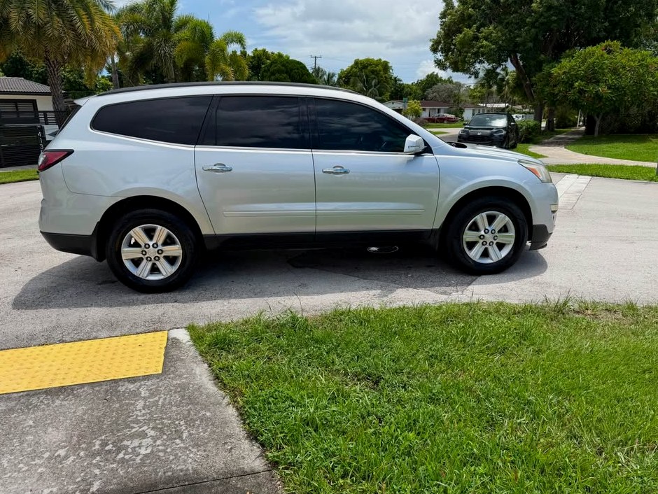 2013 Chevrolet Traverse LT Sport