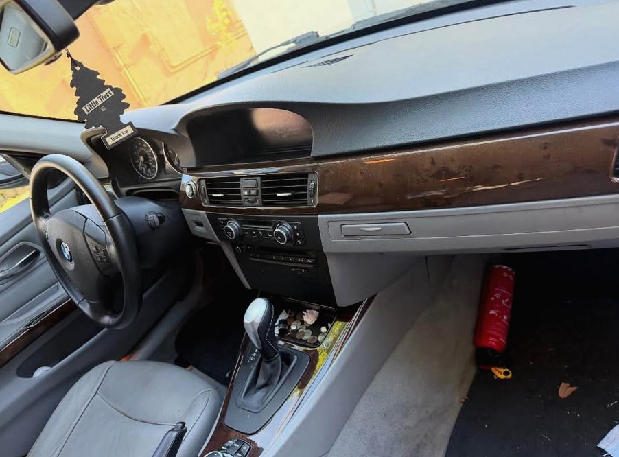 2011 BMW 3 series 318is