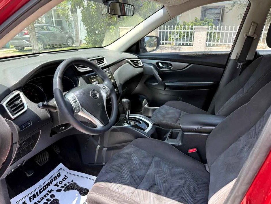 2015 Nissan Rogue S Sport